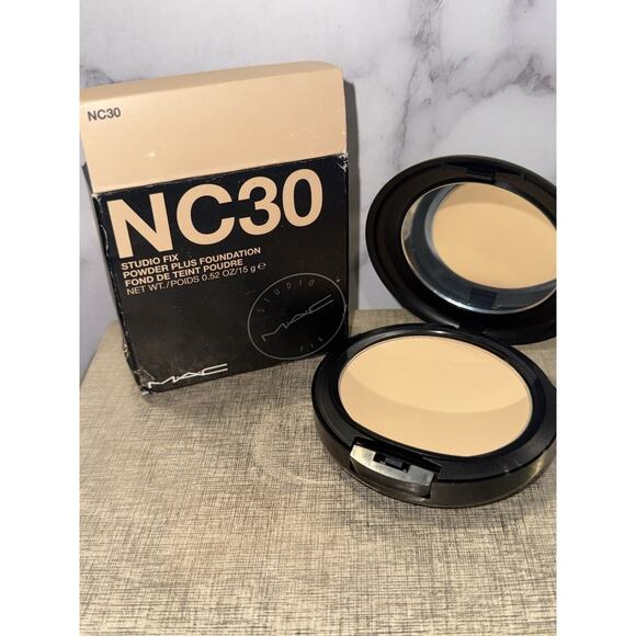 MAC Studio Fix Powder Plus Foundation~ 15 g ~ Original Formula, NC30 - Picture 1 of 2
